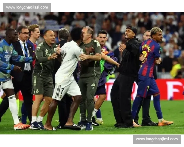 德容直言皇马围堵拉明 “夸张”：一场被放大的德比风波