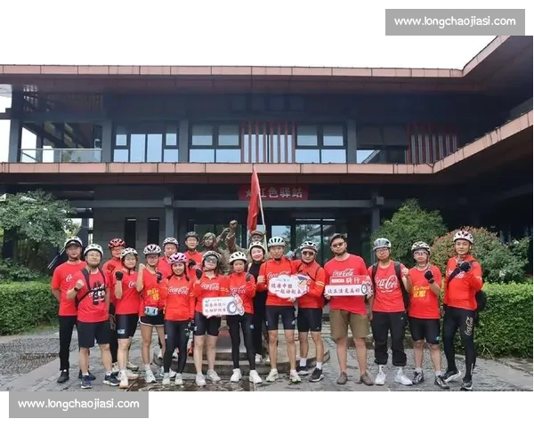 成马开跑,中粮可口可乐四川跑团红动赛道