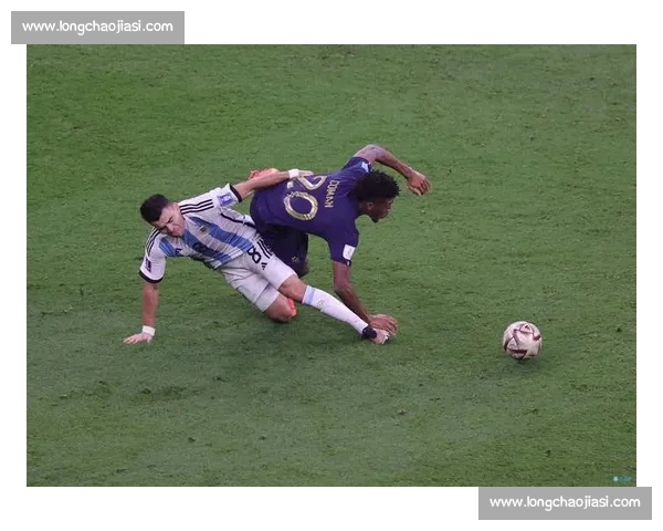 库尼亚斩 MVP！吻队徽庆功，妻子 ins 诉家的温度